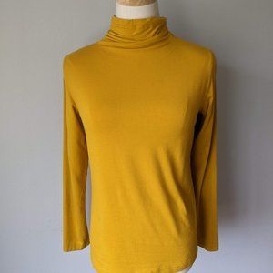 Yellow Thief and Bandit turtleneck, Size L